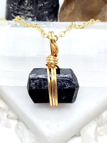 Protect your energy and banish negativity with Black Tourmaline. This powerful crystal dissolves spiritual blockages, relieves anxiety, and promotes peace. Perfect for daily use