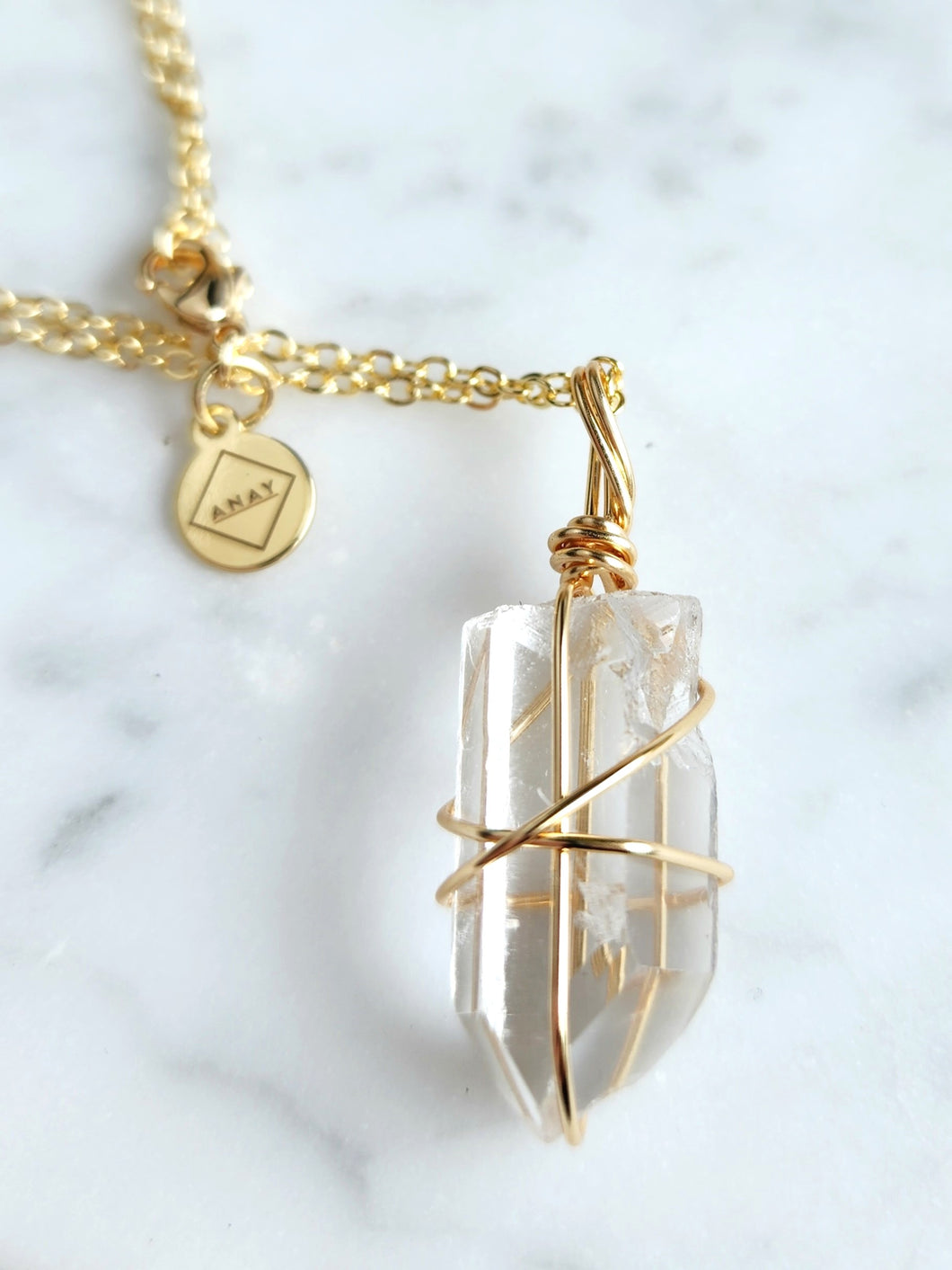 Clear Quartz amplifies energy, enhances clarity, and restores balance. Perfect for meditation, manifestation, and cleansing negative energy