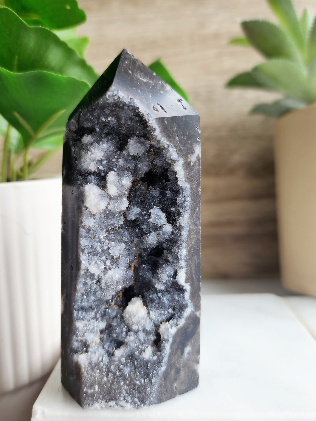 Quartz is a powerful healing crystal that amplifies energy and clarity, helping you connect with your highest self. It brings balance and supports emotional healing